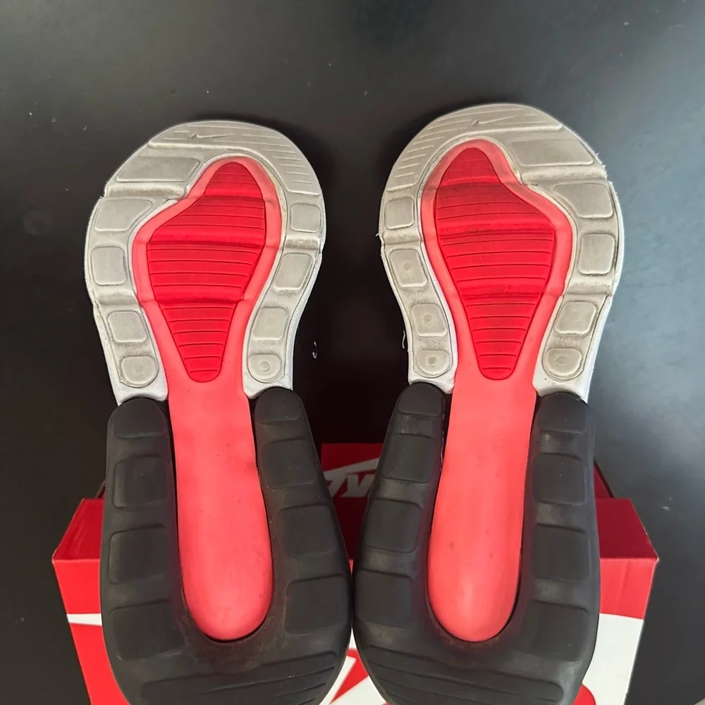 Nike Air Max 270